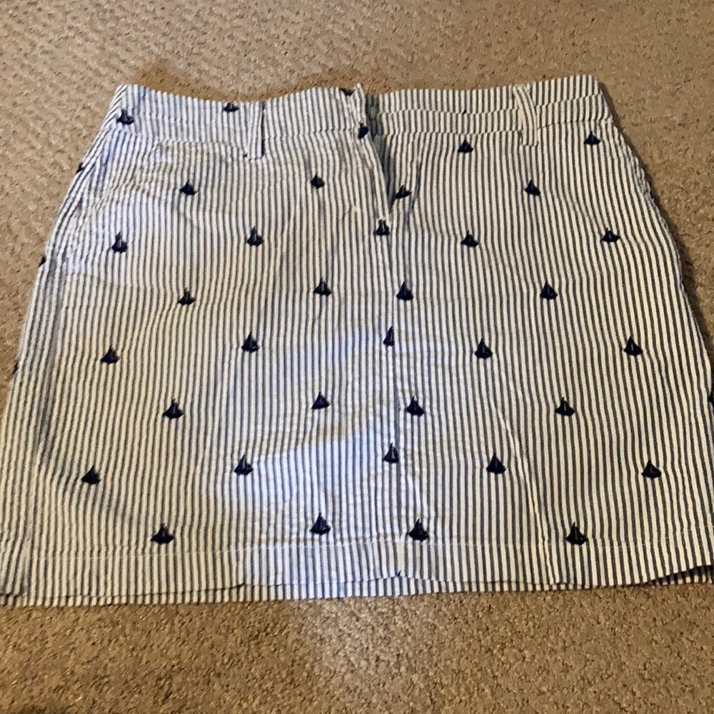 Sailboat skirt